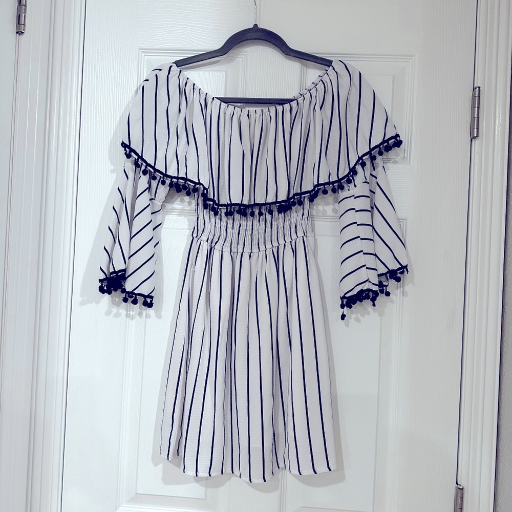 Zeagoo Women's Off Shoulder Dress Size Small